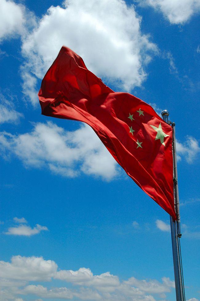 习近平会见安提瓜和巴布达总理布朗
